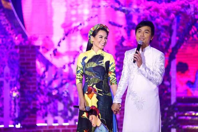 Ca sĩ Mạnh Quỳnh về Việt Nam hát tặng 'người tình âm nhạc' Phi Nhung - Ảnh 6.