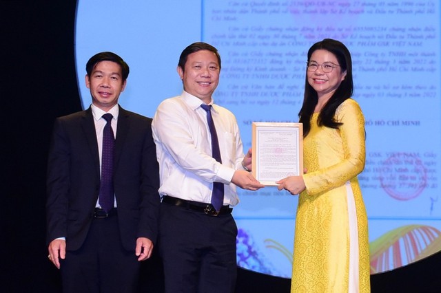 GSK thành lập Công ty TNHH Dược phẩm GSK Việt Nam: “Mở khoá năng lực quốc tế - chung tay phòng ngừa và điều trị bệnh” - Ảnh 1. GSK thành lập Công ty TNHH Dược phẩm GSK Việt Nam: “Mở khoá năng lực quốc tế - chung tay phòng ngừa và điều trị bệnh” - Ảnh 1.