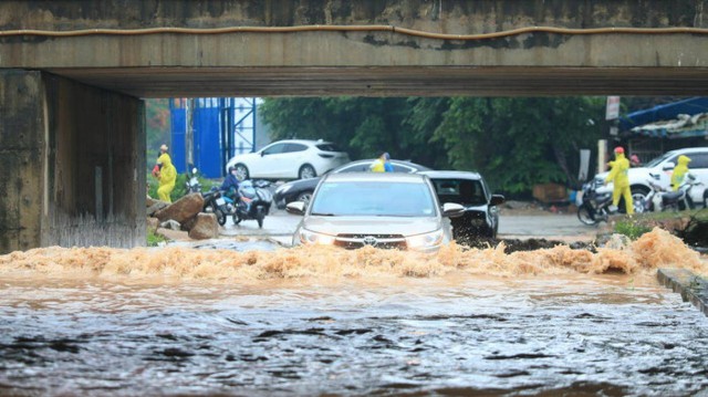 Khu vực nào bị ngập ở nội thành Hà Nội? - Ảnh 2.