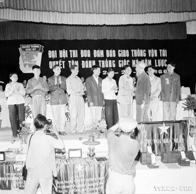 Kỷ niệm 74 năm Ngày Chủ tịch Hồ Chí Minh ra Lời kêu gọi thi đua ái quốc - Ảnh 17.
