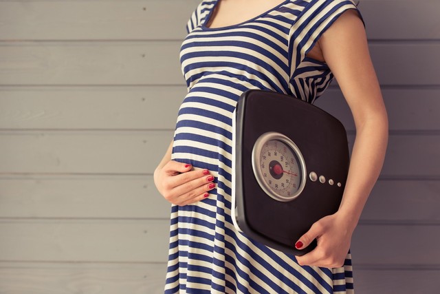 Mẹ mang thai tăng cân quá nhiều tăng nguy cơ mắc bệnh tim - Ảnh 1.