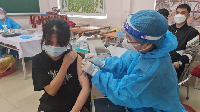 WHO: Tầm quan trọng và lợi ích của việc tiêm liều bổ sung vaccine COVID-19 và khuyến nghị đối với Việt Nam - Ảnh 3.