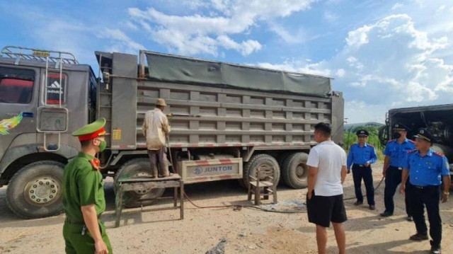 Cắt thùng, giám sát xe tải hoạt động sau khi xử lý vi phạm - Ảnh 4.