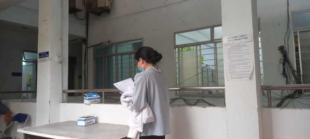 Khánh Hòa nô nức đi tiêm vaccine phòng COVID-19 mũi 4 - Ảnh 8.