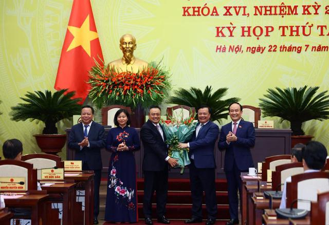 Ông Trần Sỹ Thanh được bầu làm Chủ tịch UBND TP. Hà Nội nhiệm kỳ 2021-2026 - Ảnh 2.