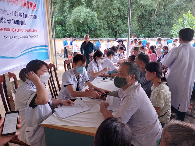 Đoàn Thanh niên Bộ Y tế thăm khám sức khỏe cho bà con vùng sâu, vùng xa - Ảnh 14.