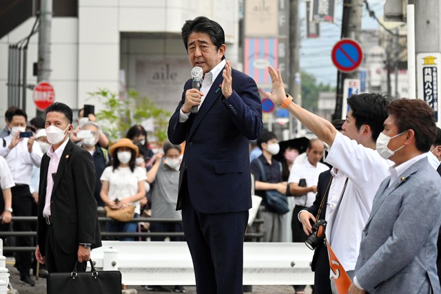 Cuộc đời và sự nghiệp cựu Thủ tướng Nhật Bản Shinzo Abe qua ảnh - Ảnh 31.