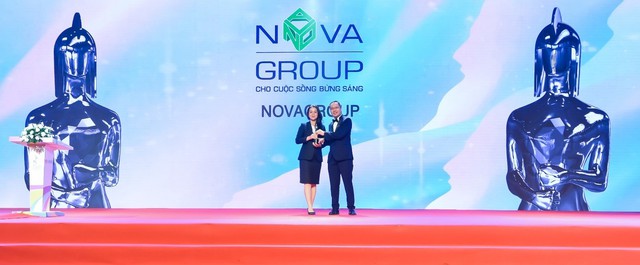NovaGroup đón nhận giải thưởng &quot;Nơi làm việc tốt nhất châu Á 2022&quot; do Tạp chí HR Asia bình chọn - Ảnh 1.