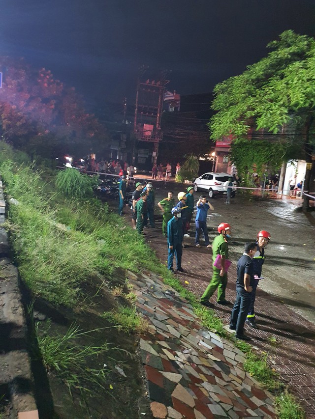 Hải Phòng: Cận cảnh khối nhà thuộc khách sạn Hải Yến bị đổ sập trong đêm  - Ảnh 6.