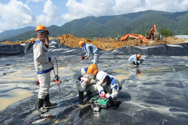 Cận cảnh quá trình xử lý ô nhiễm dioxin tại huyện vùng cao Thừa Thiên Huế - Ảnh 3.