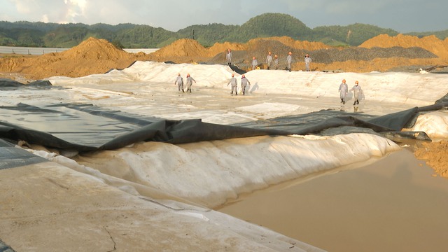 Cận cảnh quá trình xử lý ô nhiễm dioxin tại huyện vùng cao Thừa Thiên Huế - Ảnh 6.