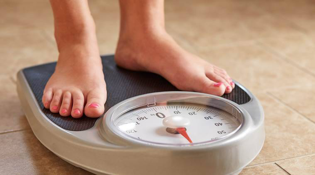 7 nguyên nhân khiến bạn tăng cân vù vù - Ảnh 1.
