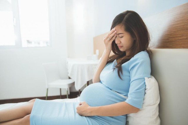 Những tháng đầu cảu thai kỳ, hầu hết các bà bầu thường ngủ nhiều hơn do cơ thể quá mệt mỏi vì phải huy động máu và oxy để hình thành nhau thai, nuôi dưỡng bào thai. Ảnh minh họa