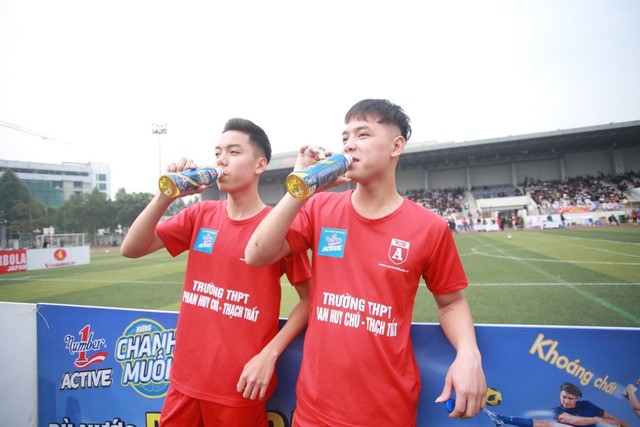 Giải bóng đá học sinh THPT Hà Nội - An ninh Thủ đô lần thứ XXI đã tìm ra nhà vô địch - Ảnh 2.