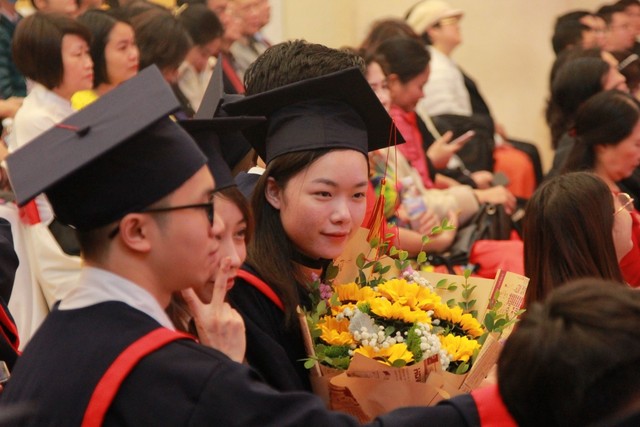 Khóa sinh viên Y khoa đầu tiên tại Trường ĐH Kinh doanh Công nghệ Hà Nội tốt nghiệp - Ảnh 7.