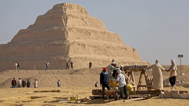 Phát hiện xác ướp Ai Cập lâu đời nhất phủ vàng - Ảnh 2.