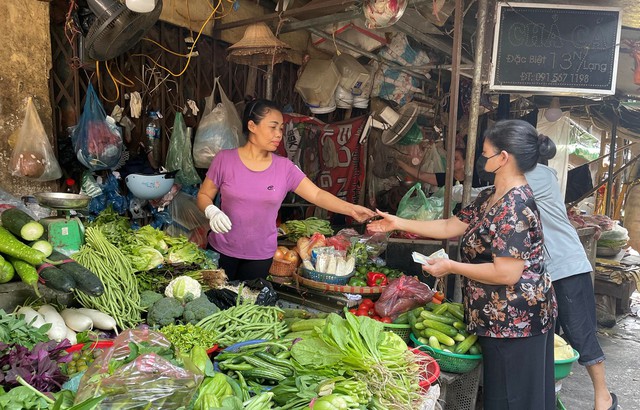 Hà Nội: Giá cả thực phẩm giữ ổn định sau kỳ nghỉ Tết Dương lịch 2023 - Ảnh 1.