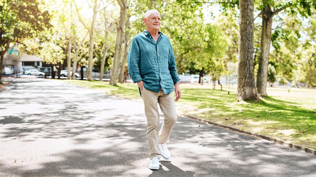 Khó rẽ khi đi bộ có thể là dấu hiệu sớm của bệnh Alzheimer - Ảnh 4.