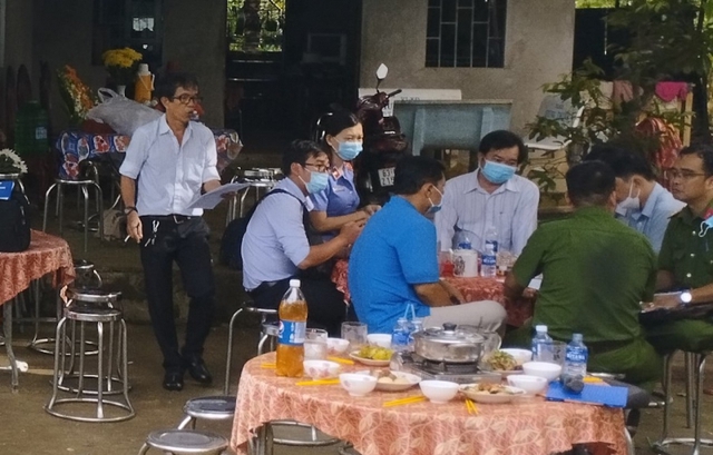 Thông tin ban đầu vụ 2 mẹ con tử vong nghi do ngộ độc sữa ở Tiền Giang - Ảnh 1.