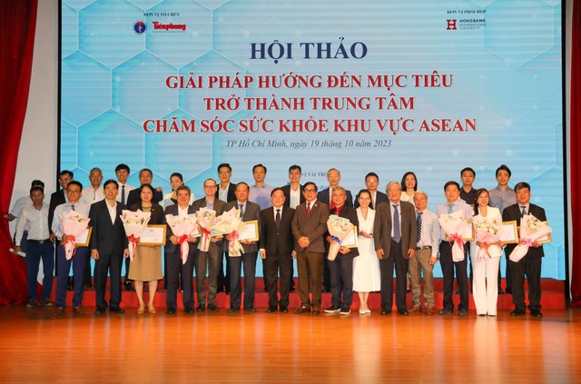 HIU đồng hành cùng Hội thảo: Hướng tới mục tiêu trở thành Trung tâm chăm sóc sức khỏe khu vực ASEAN - Ảnh 1. HIU đồng hành cùng Hội thảo: Hướng tới mục tiêu trở thành Trung tâm chăm sóc sức khỏe khu vực ASEAN - Ảnh 1.