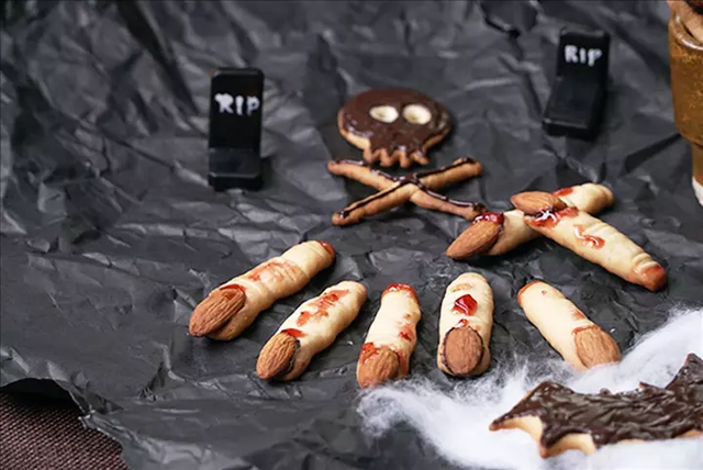 Những món ăn 'kinh dị' nhưng không kém phần vui nhộn ngày Halloween - Ảnh 6.