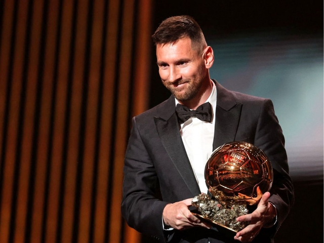 Messi: Danh hiệu này xin dành tặng cho Maradona và người dân Argentina - Ảnh 1.