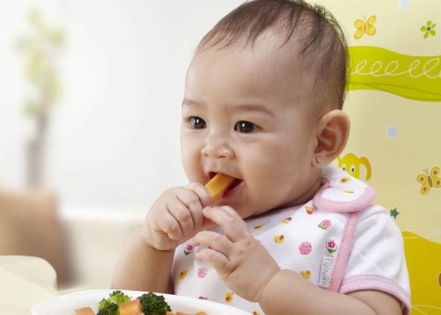 Cho trẻ ăn rau đúng cách giai đoạn ăn dặm - Ảnh 1.