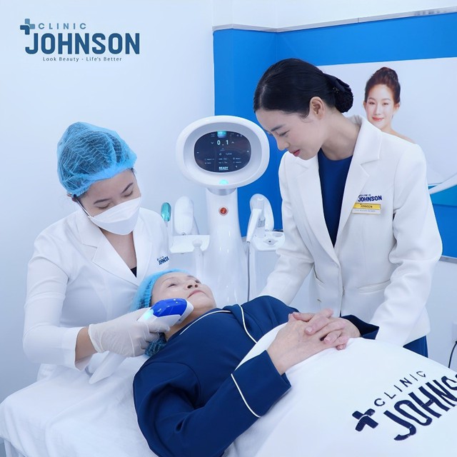 Johnson Clinic - Phòng khám chuyên khoa da liễu uy tín tại Hà Nội - Ảnh 1.