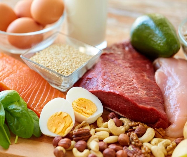 Nên ăn bao nhiêu protein để giảm cân? - Ảnh 2.