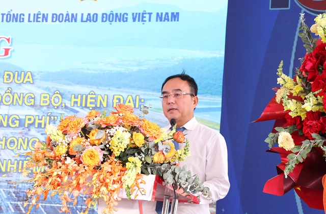 Gắn biển công trình Trạm biến áp 500kV Vân Phong và đấu nối - Chào mừng Đại hội XIII Công đoàn Việt Nam nhiệm kỳ 2023 - 2028- Ảnh 2.