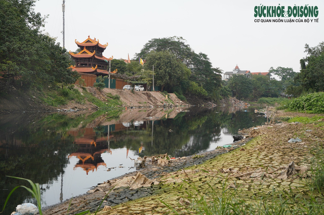 Sông Nhuệ ô nhiễm trầm trọng chảy quanh Hà Nội, vì sao khó xử lý?- Ảnh 9.