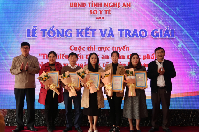 Hơn 64 nghìn lượt người tham gia cuộc thi trực tuyến tìm hiểu kiến thức an toàn thực phẩm tại Nghệ An- Ảnh 2.