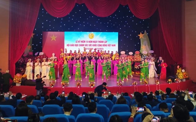 Hội giáo dục chăm sóc sức khỏe cộng đồng Việt Nam kỷ niệm 15 năm Ngày thành lập- Ảnh 1.