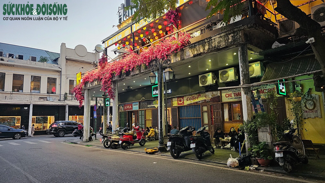 Hiện trạng vỉa hè các tuyến phố dự kiến được cho thuê tại Hà Nội- Ảnh 11.