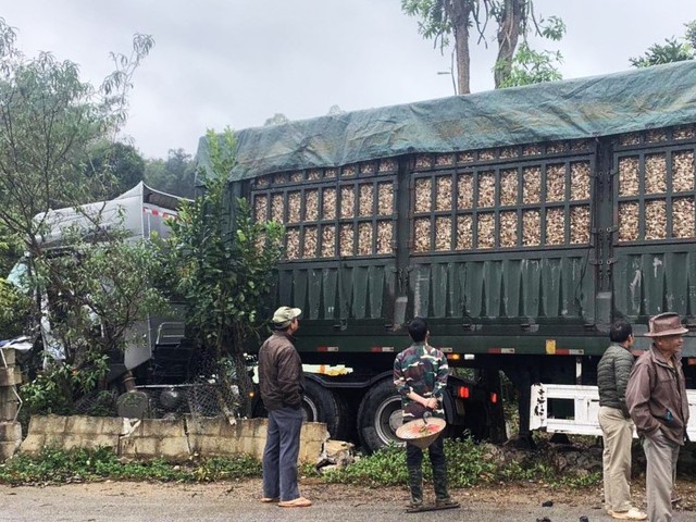 Xe đầu kéo mất lái đâm thẳng vào nhà dân tại Lạng Sơn- Ảnh 3.