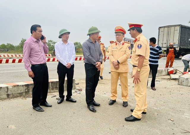 Vụ tai nạn 8 người chết: Xe khách chạy vào đường cấm, quá tốc độ - Ảnh 5.