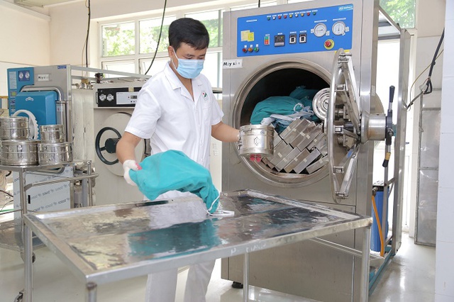 Hà Nội sẽ kiểm tra đột xuất việc thực hiện kiểm soát nhiễm khuẩn tại các cơ sở y tế - Ảnh 1.
