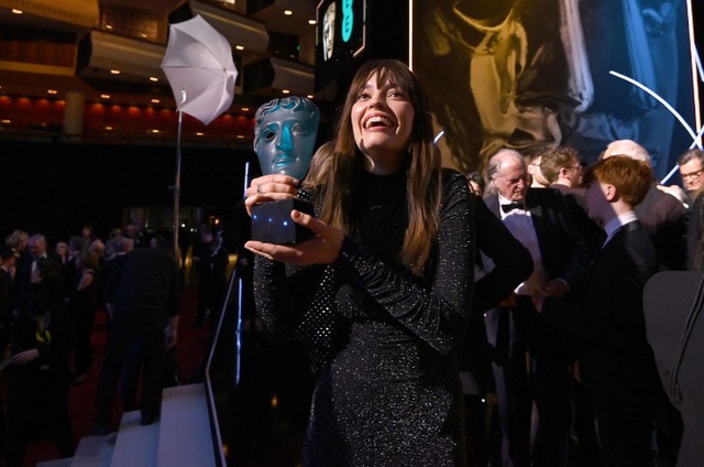 Những khoảnh khắc đáng nhớ nhất tại lễ trao giải điện ảnh Anh quốc BAFTA - Ảnh 11.