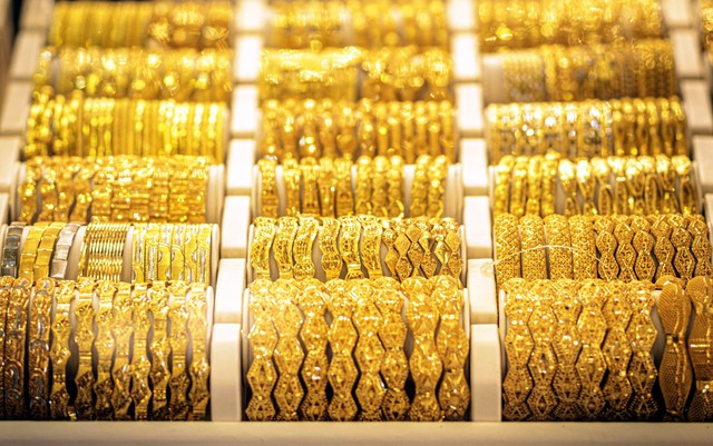 Giá vàng hôm nay (ngày 26/2): Giảm sâu, mất mốc 67 triệu đồng/lượng - Ảnh 1.