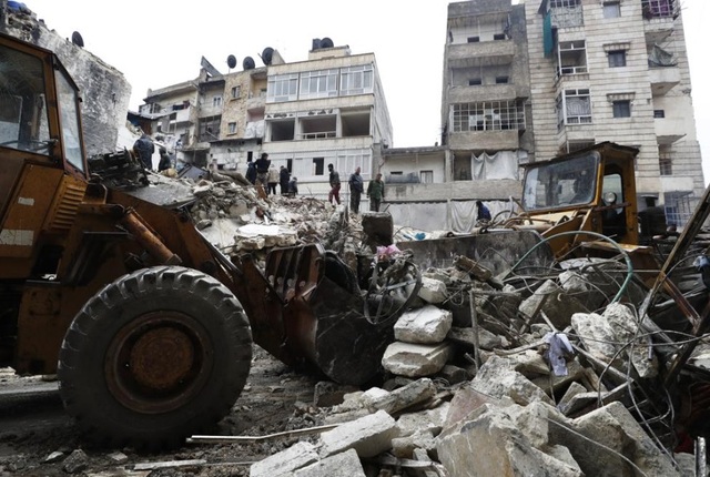 Thảm họa động đất Thổ Nhĩ Kỳ-Syria: Chạy đua với thời gian giải cứu các nạn nhân mắc kẹt - Ảnh 23.