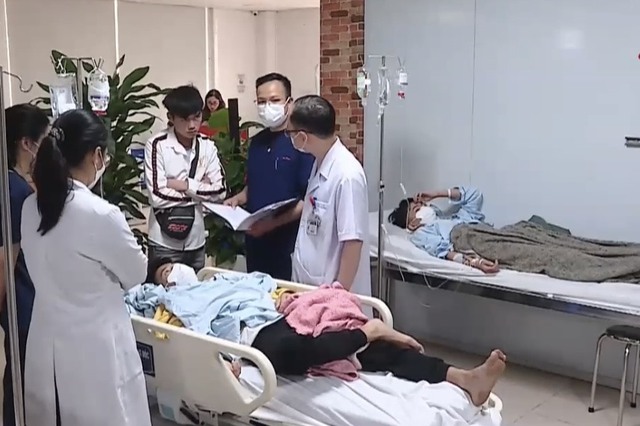 Vụ ngộ độc khí methanol ở Bắc Ninh: Một công nhân đã tử vong - Ảnh 1.