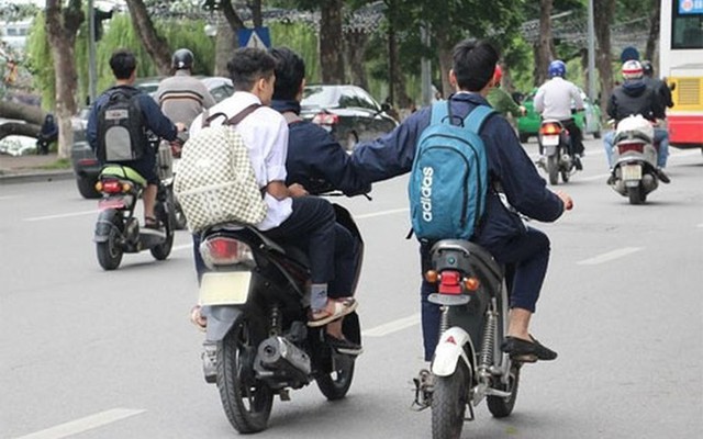 Mức phạt đối với người dưới 16 tuổi vi phạm luật giao thông đường bộ - Ảnh 1.