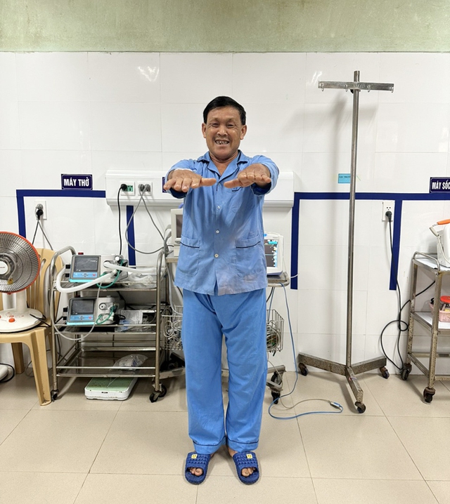 Lần đầu dùng kỹ thuật mới, bệnh viện tuyến huyện tại Quảng Bình cứu sống bệnh nhân đột quỵ - Ảnh 2.