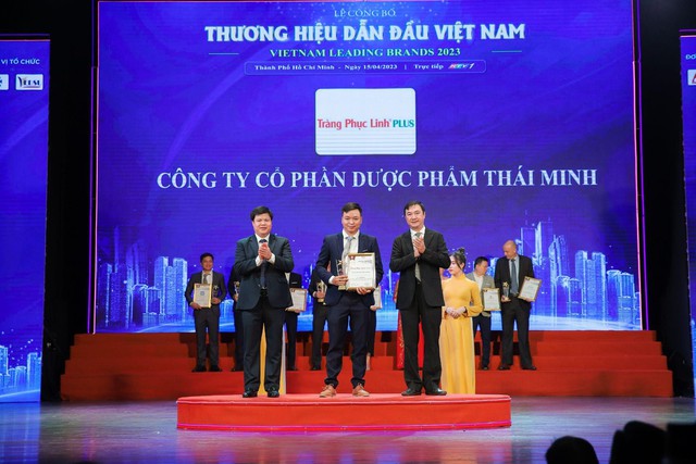 Sản phẩm của Dược phẩm Thái Minh được vinh danh Top 10 thương hiệu dẫn đầu Việt Nam 2023 - Ảnh 1. Sản phẩm của Dược phẩm Thái Minh được vinh danh Top 10 thương hiệu dẫn đầu Việt Nam 2023 - Ảnh 1.