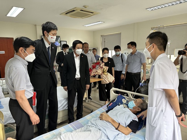 Bàn giao đợt 1 trang thiết bị y tế của Chính phủ Nhật Bản cho 4 bệnh viện Trung ương - Ảnh 6.