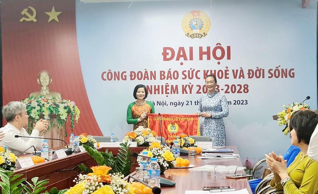 Công đoàn Báo Sức khỏe và Đời sống tổ chức thành công đại hội nhiệm kỳ 2023-2028: Nỗ lực chăm lo, bảo vệ quyền và lợi ích chính đáng của người lao động - Ảnh 3.