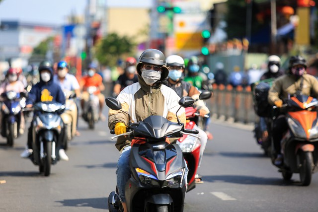 Thời tiết hôm nay 27/4: Bắc Bộ trời hửng nắng, nhiệt độ cao nhất tăng khoảng 4 độ C - Ảnh 1.