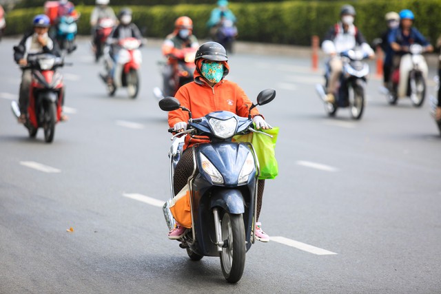 Hàng loạt điểm đo vượt giá trị lịch sử, diễn biến nắng nóng thời gian tới thế nào? - Ảnh 2.