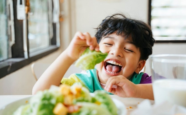 Trẻ lười ăn rau, mẹ cần biết 7 mẹo giúp trẻ ăn nhiều rau hơn trong bữa ăn hàng ngày - Ảnh 6.