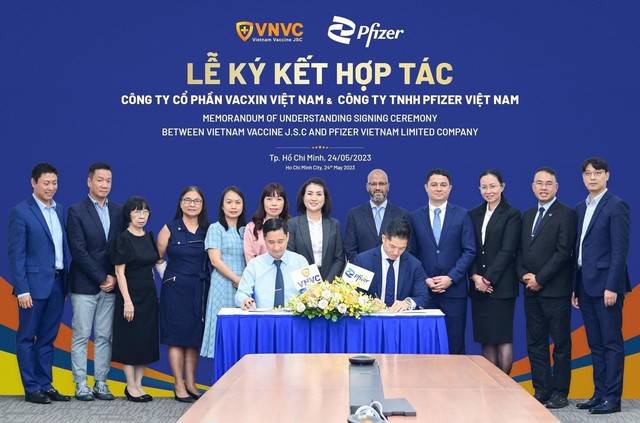 Pfizer Việt Nam ký kết Biên bản ghi nhớ với Công ty Cổ phần Vacxin Việt Nam - Ảnh 1.
